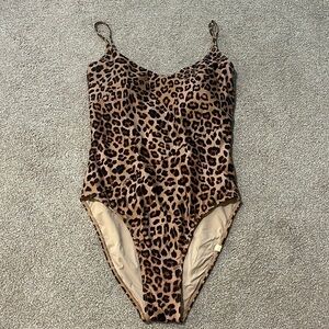 Summersalt Marina size 6 leopard print